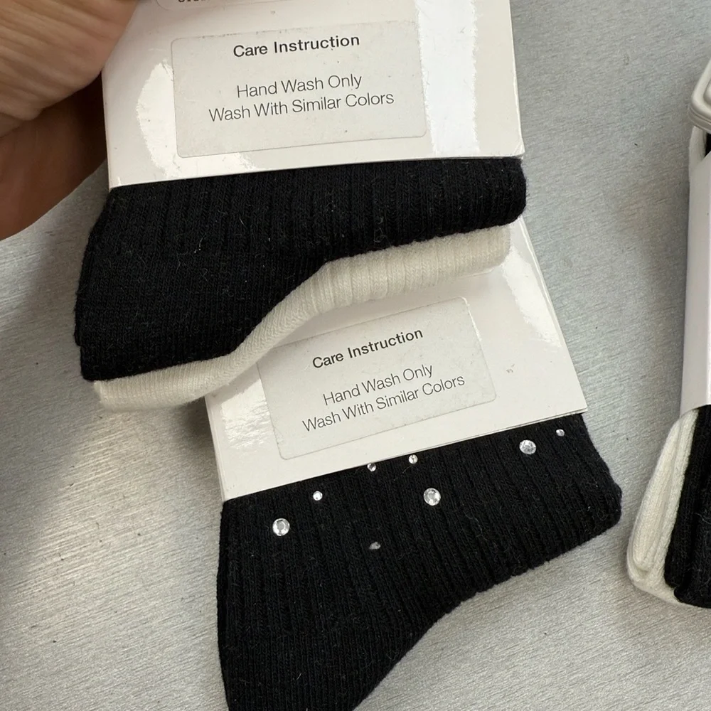 Cinq a Sept White Pearl-Embellished Socks NWT women - Picture 3 of 3